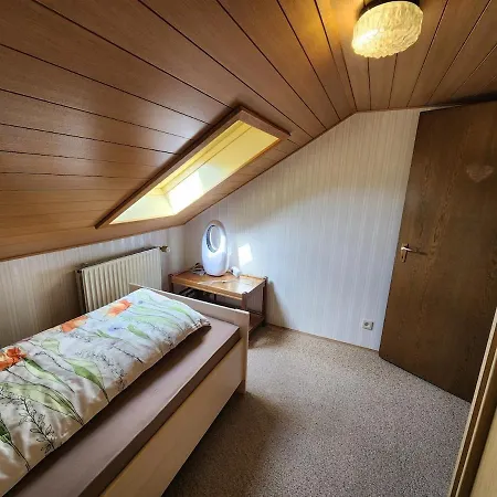 Zuhause Bei Uns Im Einzelzimmer S Apartment