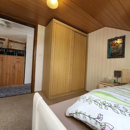 Apartment Zuhause Bei Uns Im Einzelzimmer S Dorfles-Esbach
