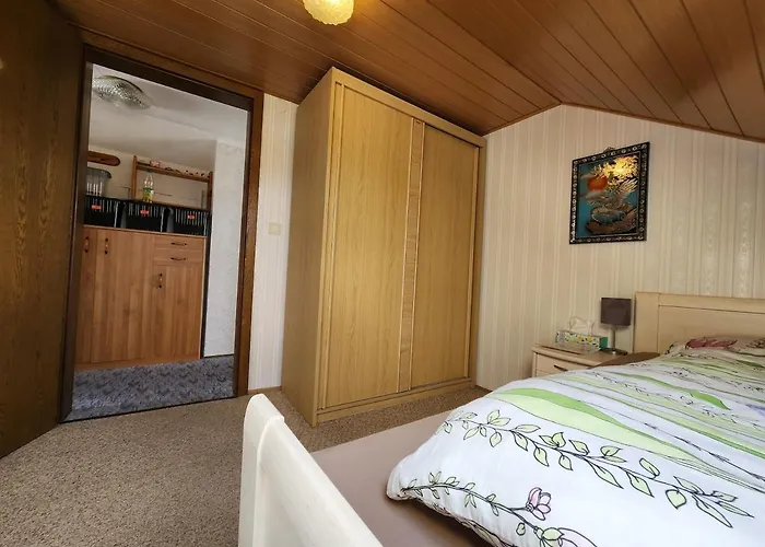 דירה Zuhause Bei Uns Im Einzelzimmer S Dorfles-Esbach