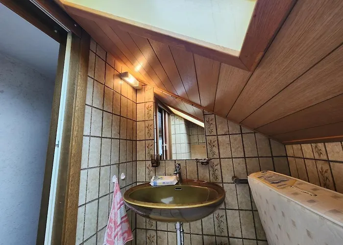Zuhause Bei Uns Im Einzelzimmer S דירה Dorfles-Esbach